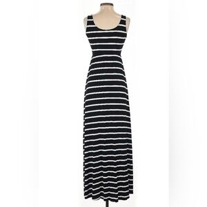 SO maxi dress 3x black and white stripes EUC
